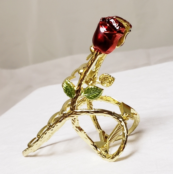 🌹 Giant Red Rose Jaw Hair Clip - Picture 2 of 7